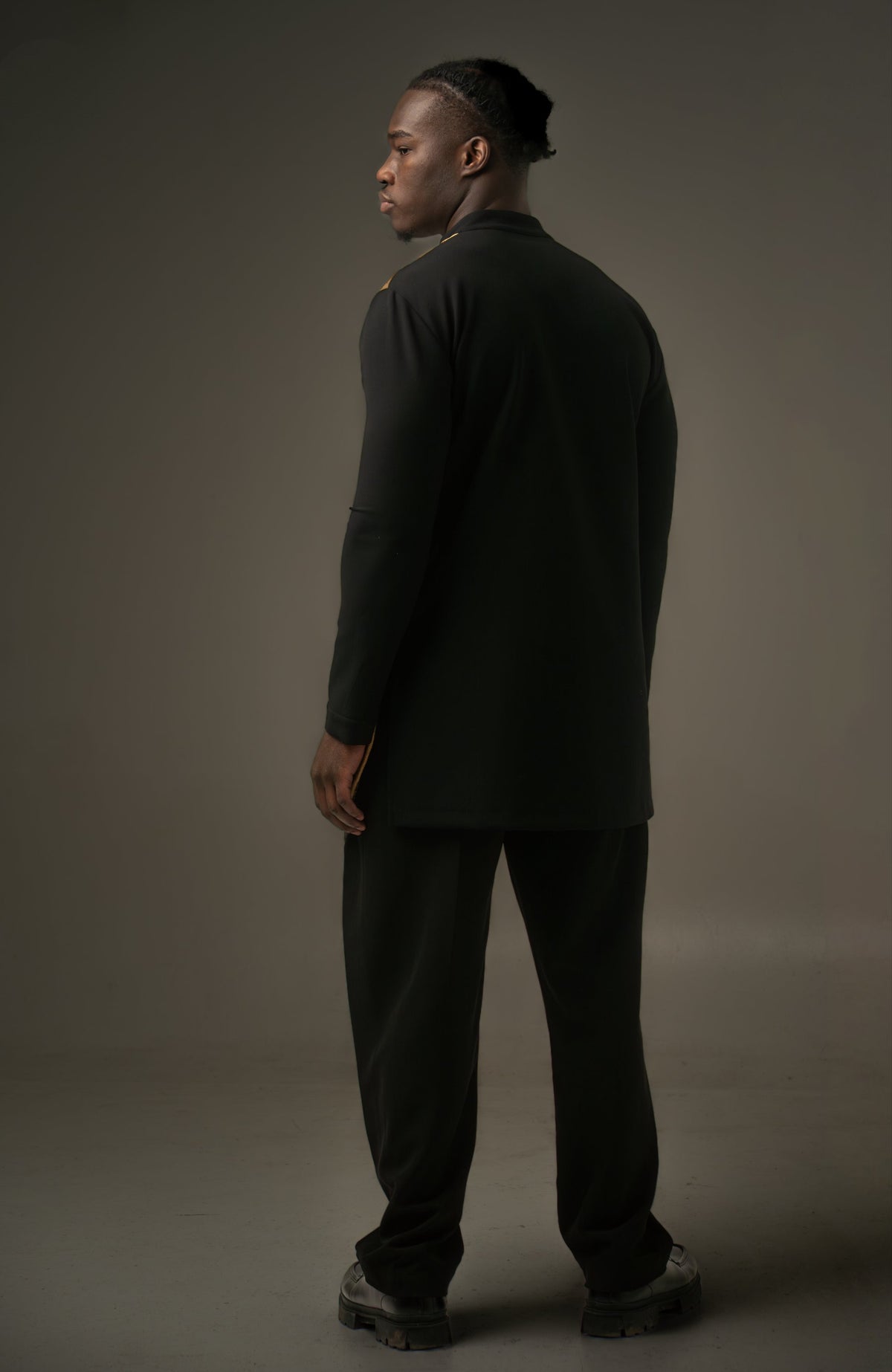 Chemise Col Mao MBOKA – Raphia Kuba du Congo – vue 2 – S.Keïdgi