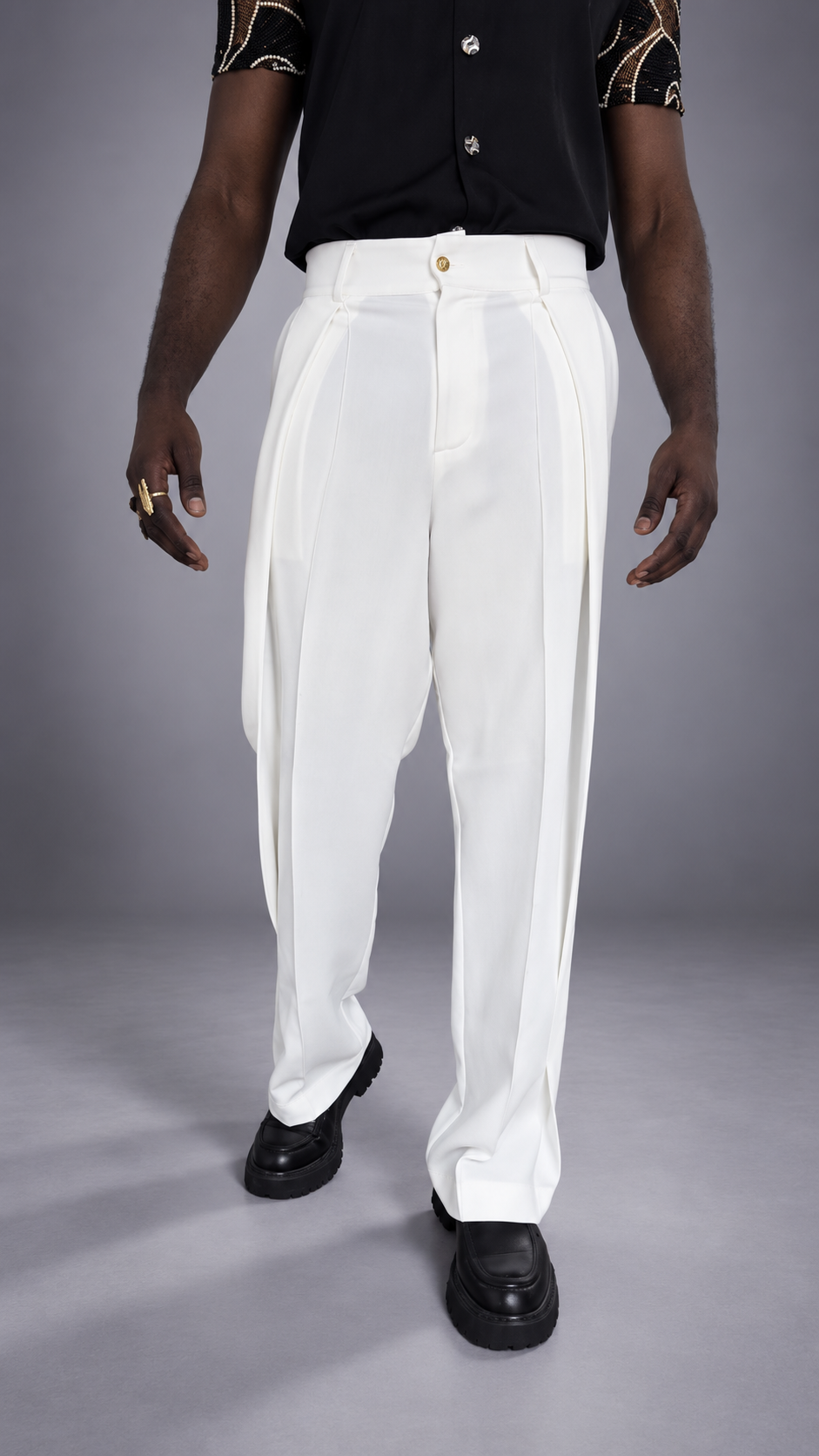 Pantalon Oversize PEMBE – Crêpe Blanc Cassé Plissé – vue 3 – S.Keïdgi