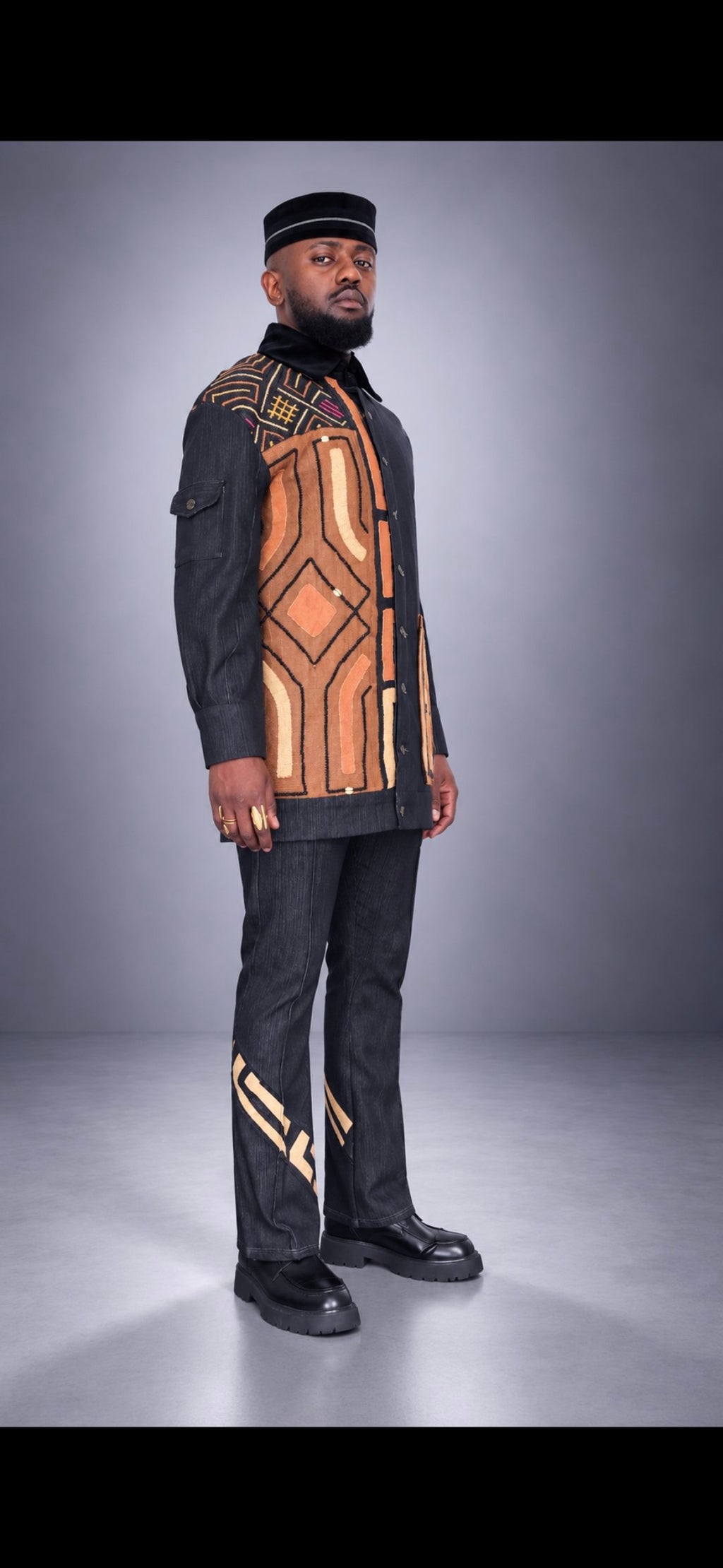 Veste en Jean BOKONZI – Denim & Raphia Kuba Congo – vue 2 – S.Keïdgi